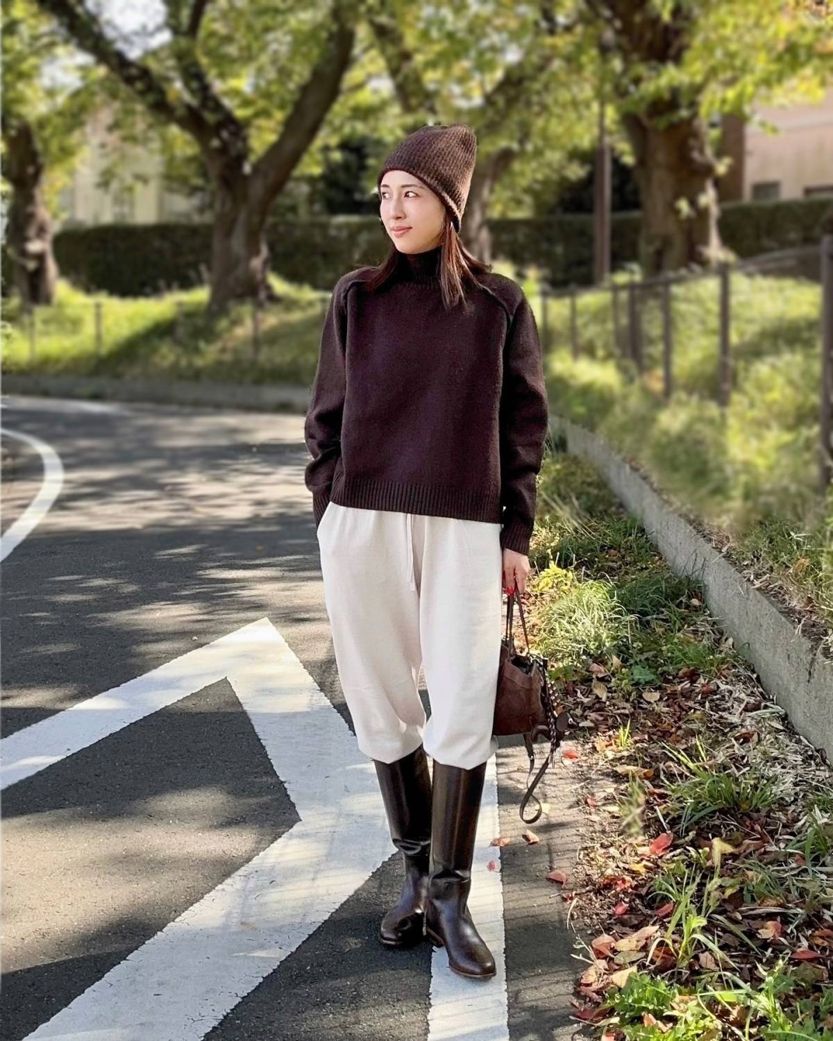 パンツをロングブーツにタックイン♪