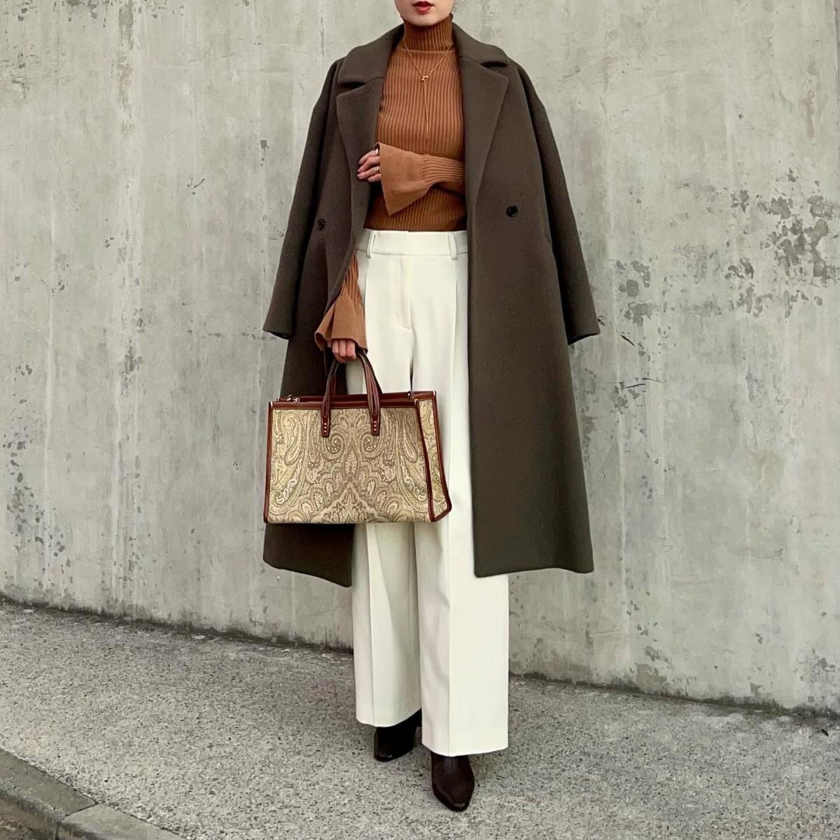 ロングコートを羽織る♡