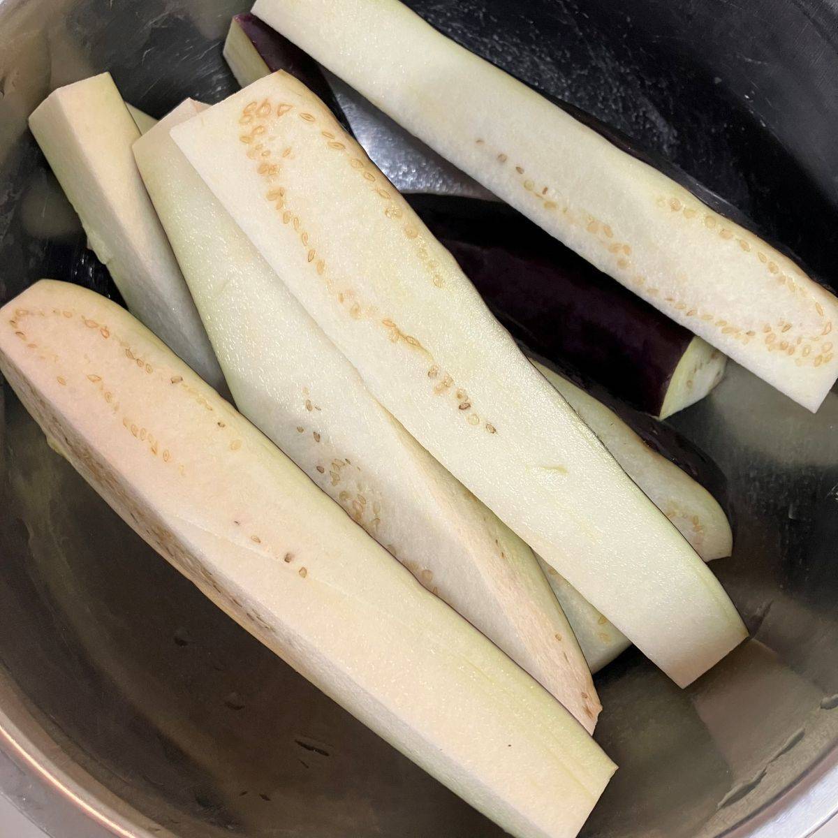 JAグループ公式の「シソとスダチでさっぱり、ナスの肉巻き」のレシピ