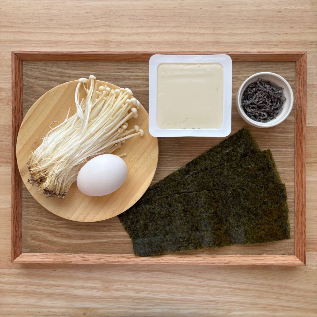 JAグループ公式の「エノキと豆腐と海苔の炒り卵」のレシピ