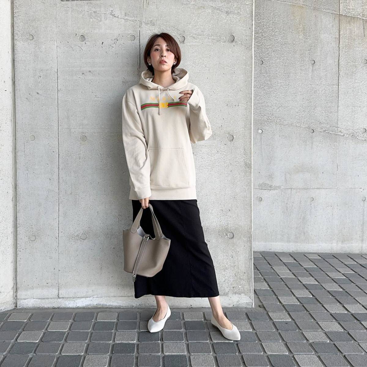 プリントパーカー×ロングスカート