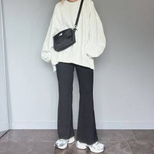 【2026年2月】ダサ見えに悩む人、必見！センスいいスニーカーコーデ5選