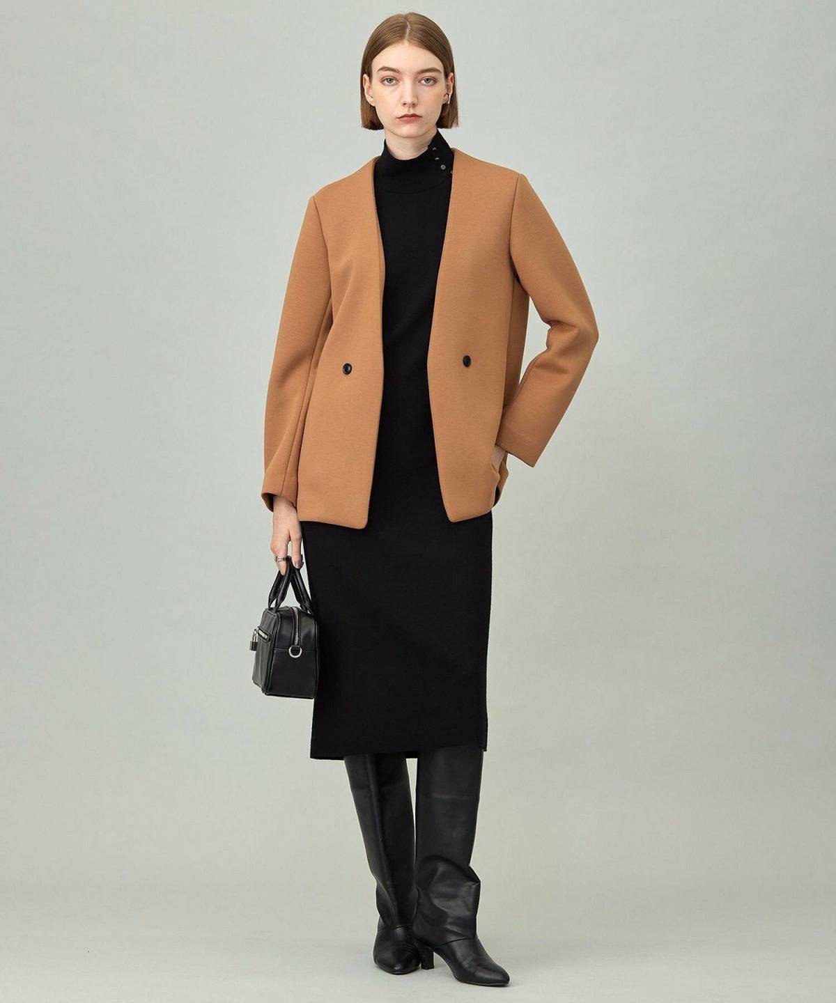 黒ニットワンピースコーデ