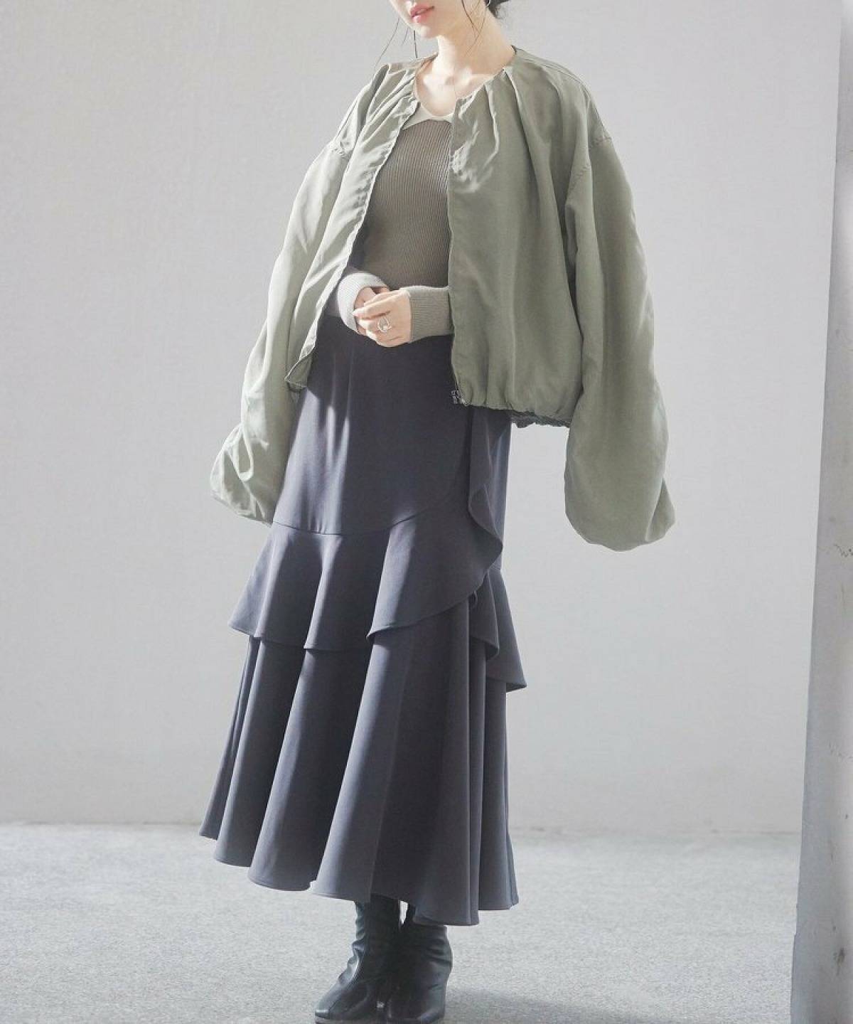 3月の京都コーデ 黒スカート×カーキのMA-1