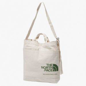 「お弁当や水筒もすっぽり」「丈夫で軽い」きれいめにも使える大きめショルダーバッグ【ノースフェイス】