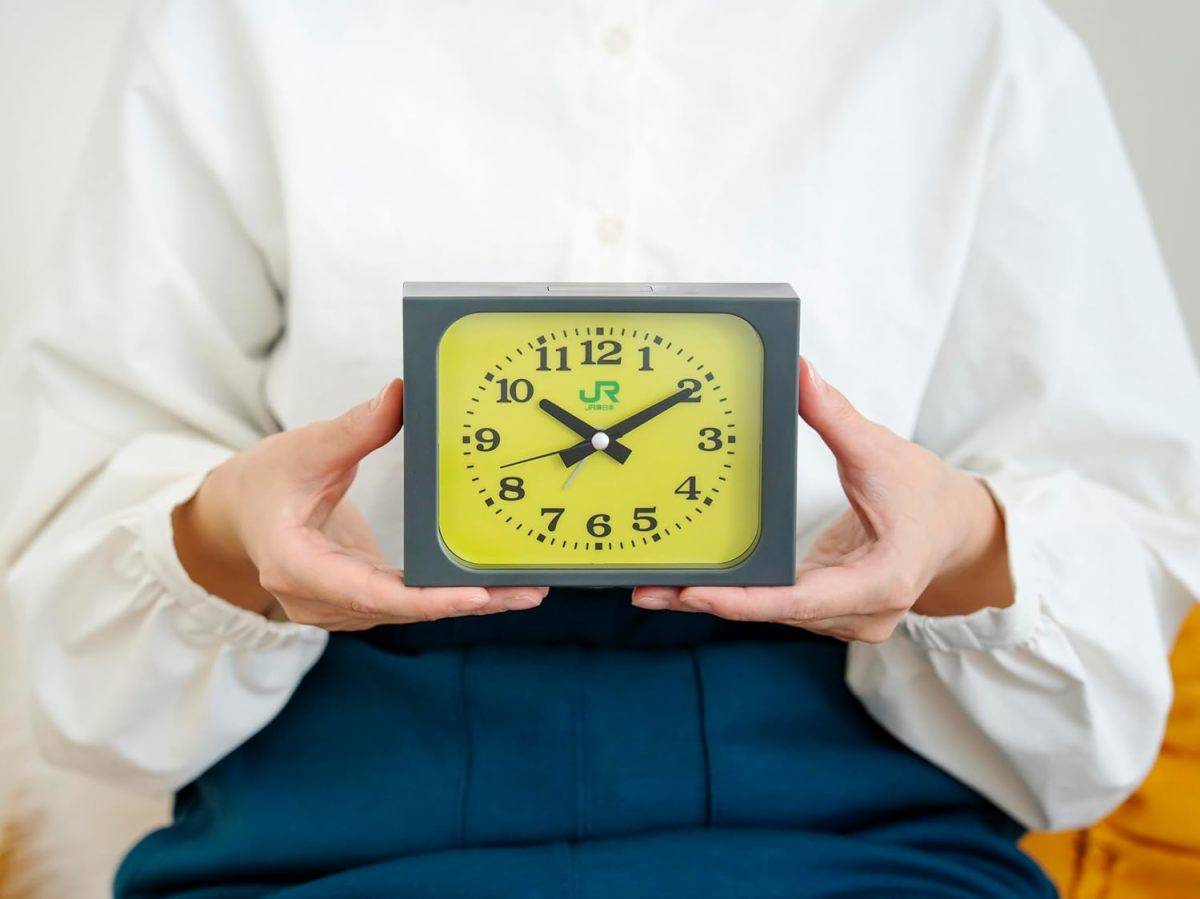 JR東日本　みどりの駅時計BOOK