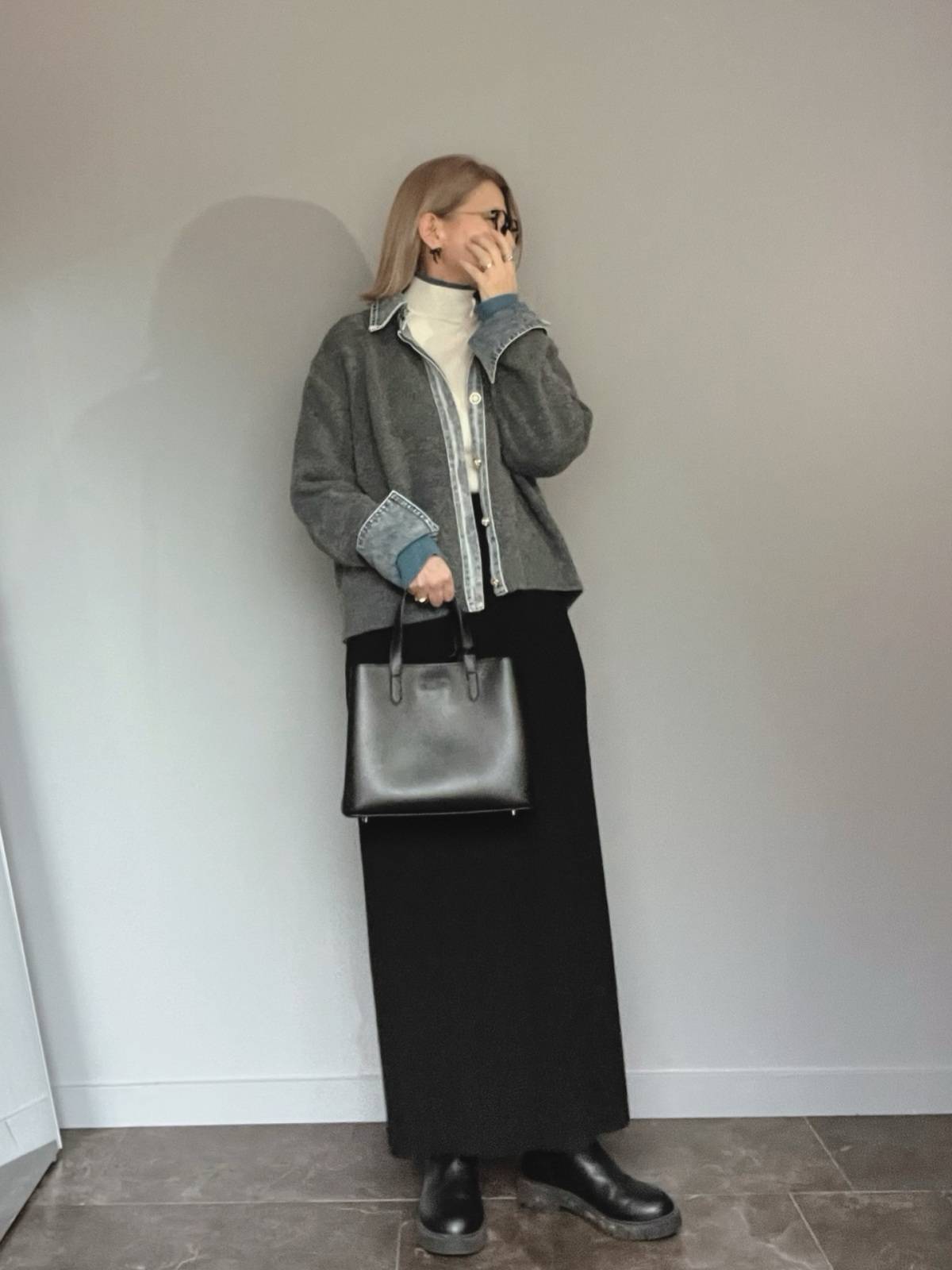 ハイネックニット×カーディガン