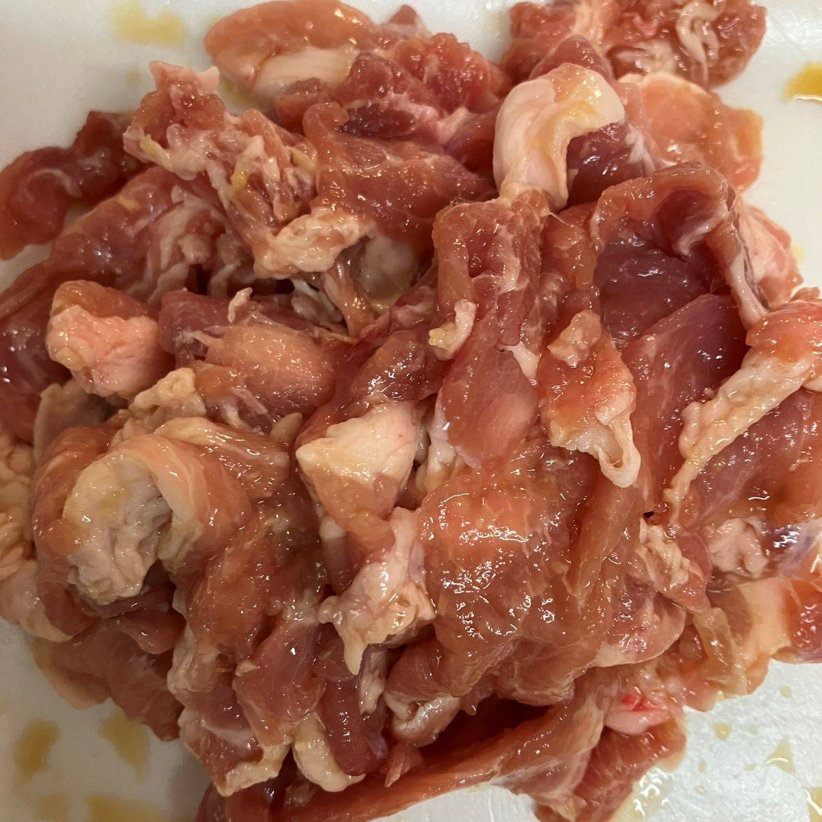 ヤマキ公式の「さっぱり！カリカリ豚こまの野菜甘酢ソースがけ」のレシピ