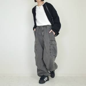 【2026年2月】こう着ればいいんだ……！老け見えしないカーディガンコーデ5選