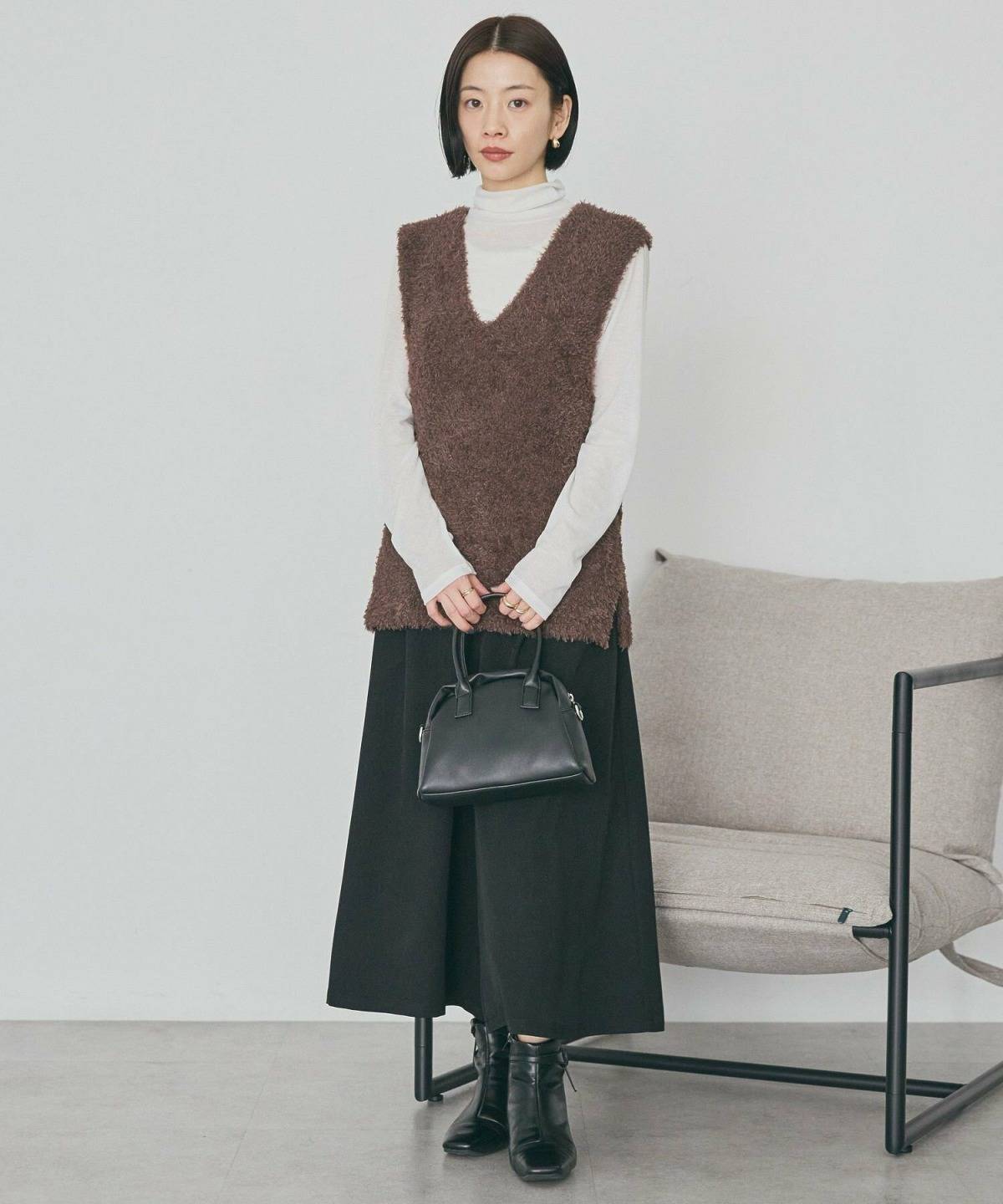 冬のガウチョパンツコーデ ニットベスト カットソー