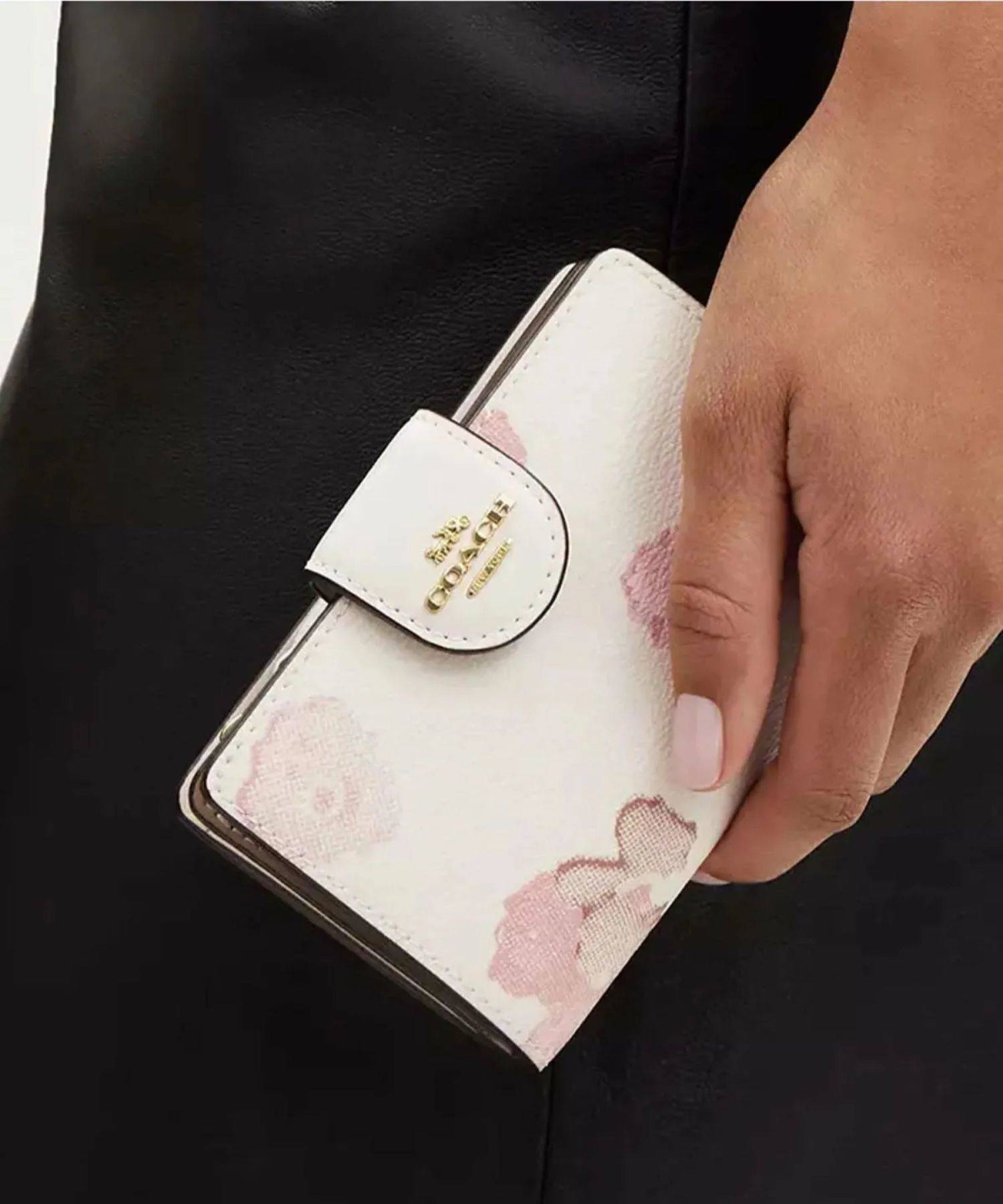 COACH OUTLET ミディアム コーナー ジップ ウォレット・フローラル プリント