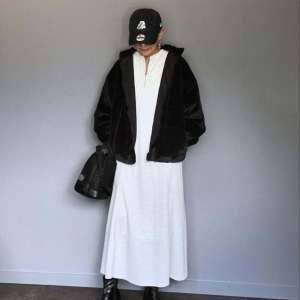 【2026年2月】こう着るのが今っぽい！50代向けワンピースコーデ5選