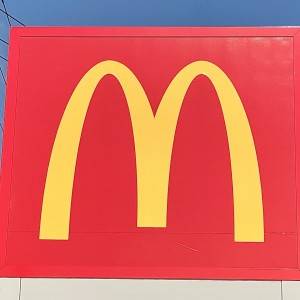 「2/18発売」また【マクドナルド】がえぐいの出してた。新作メニューがウマすぎるよ