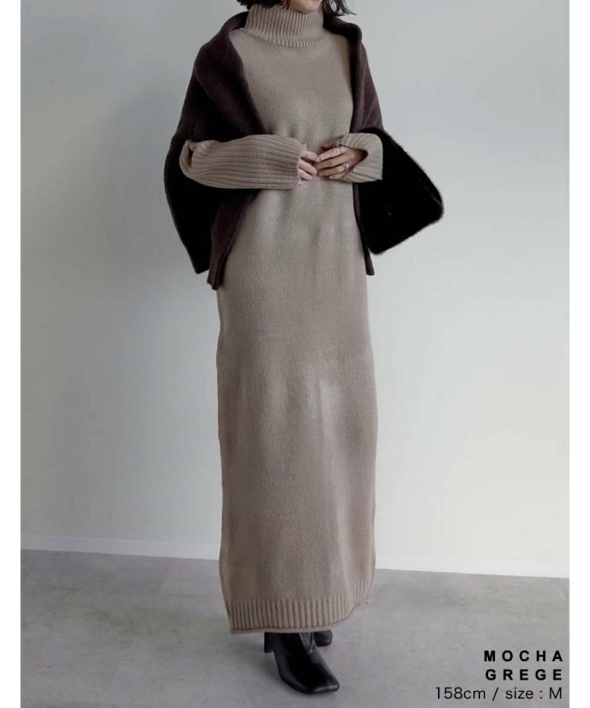 3月の大阪ワンピースコーデ ニットワンピース カーディガン