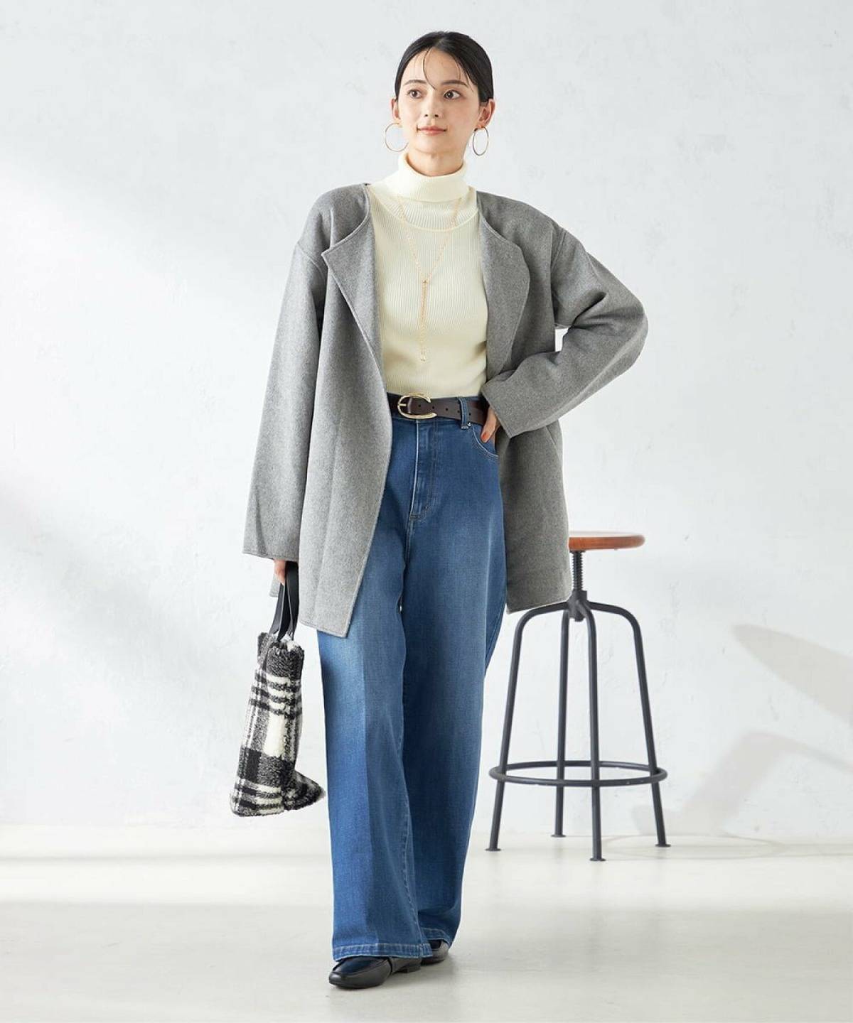 3月の大阪パンツコーデ ミドル丈アウター