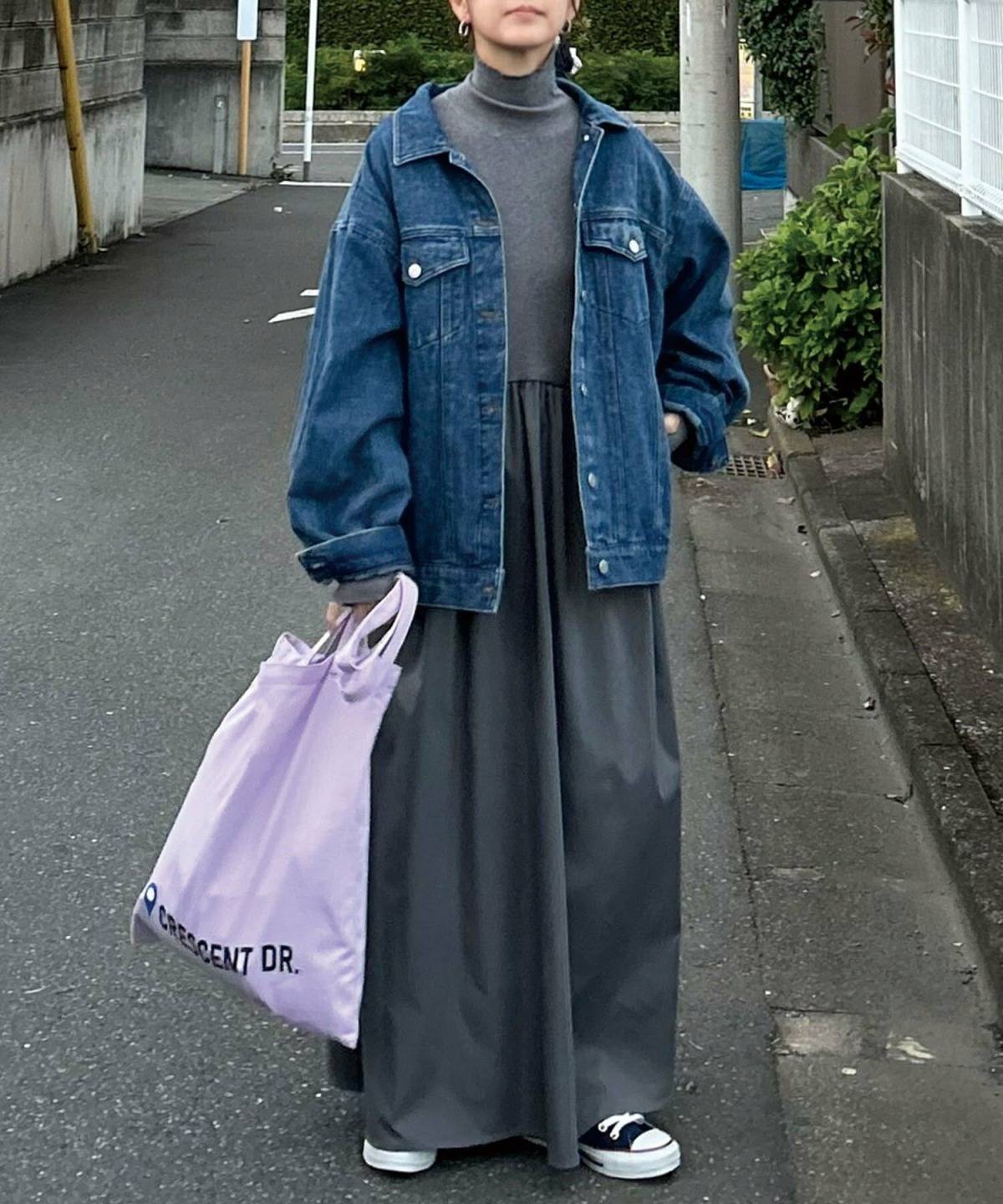 3月の大阪ワンピースコーデ デニムジャケット