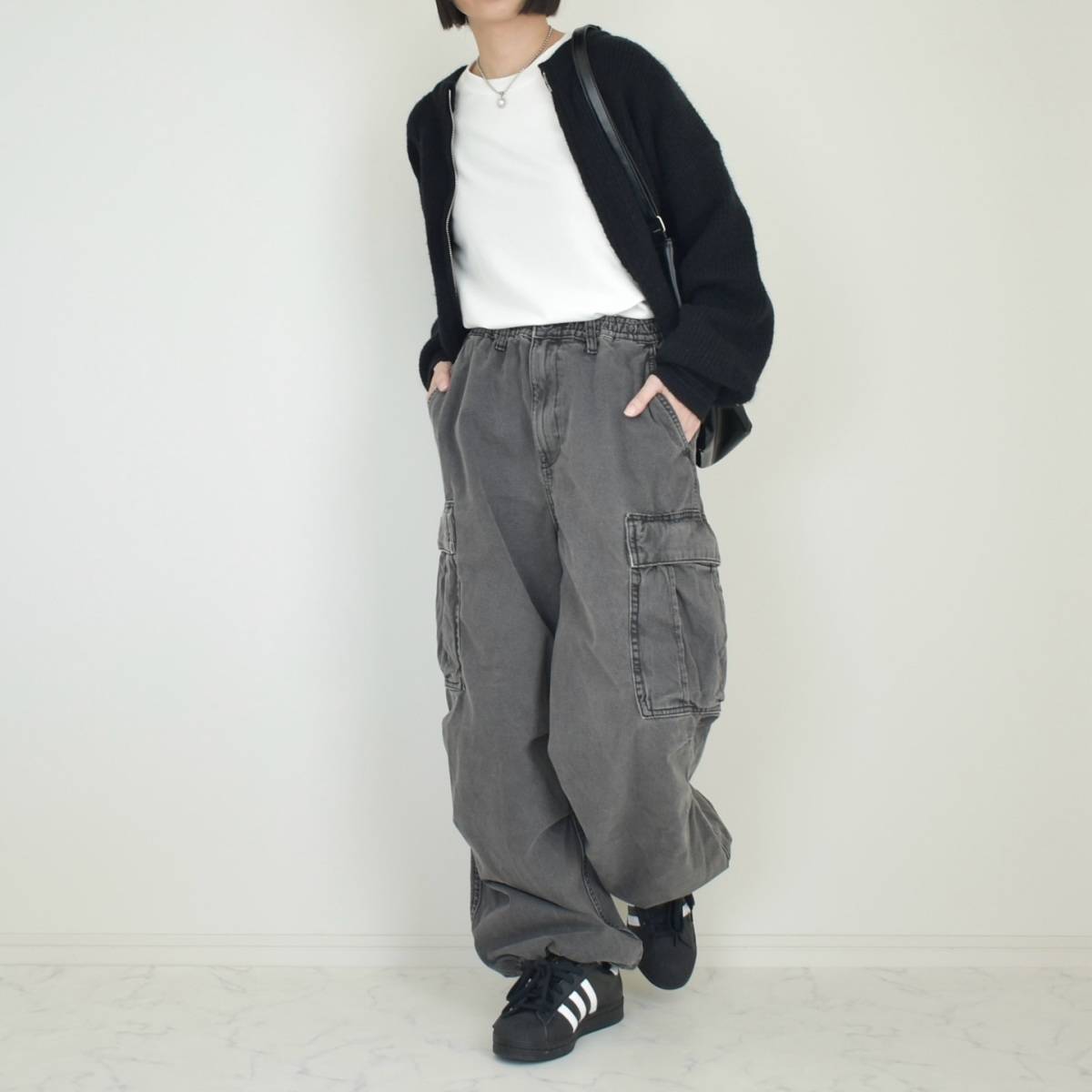 カーゴデニムを合わせる♪