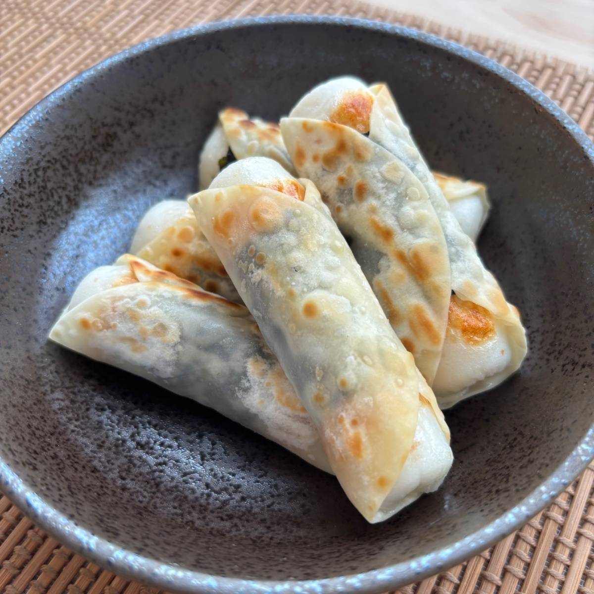 モランボン公式の「ちくわとのりのコロコロ餃子」のレシピ