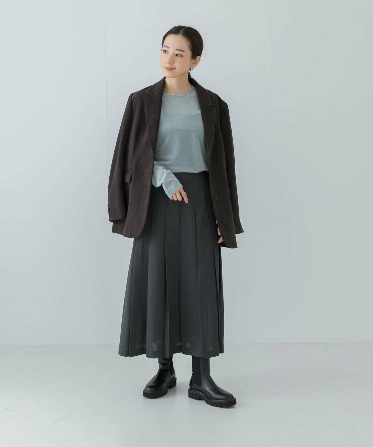 コーデュロイジャケット コーデ レディース プリーツスカート