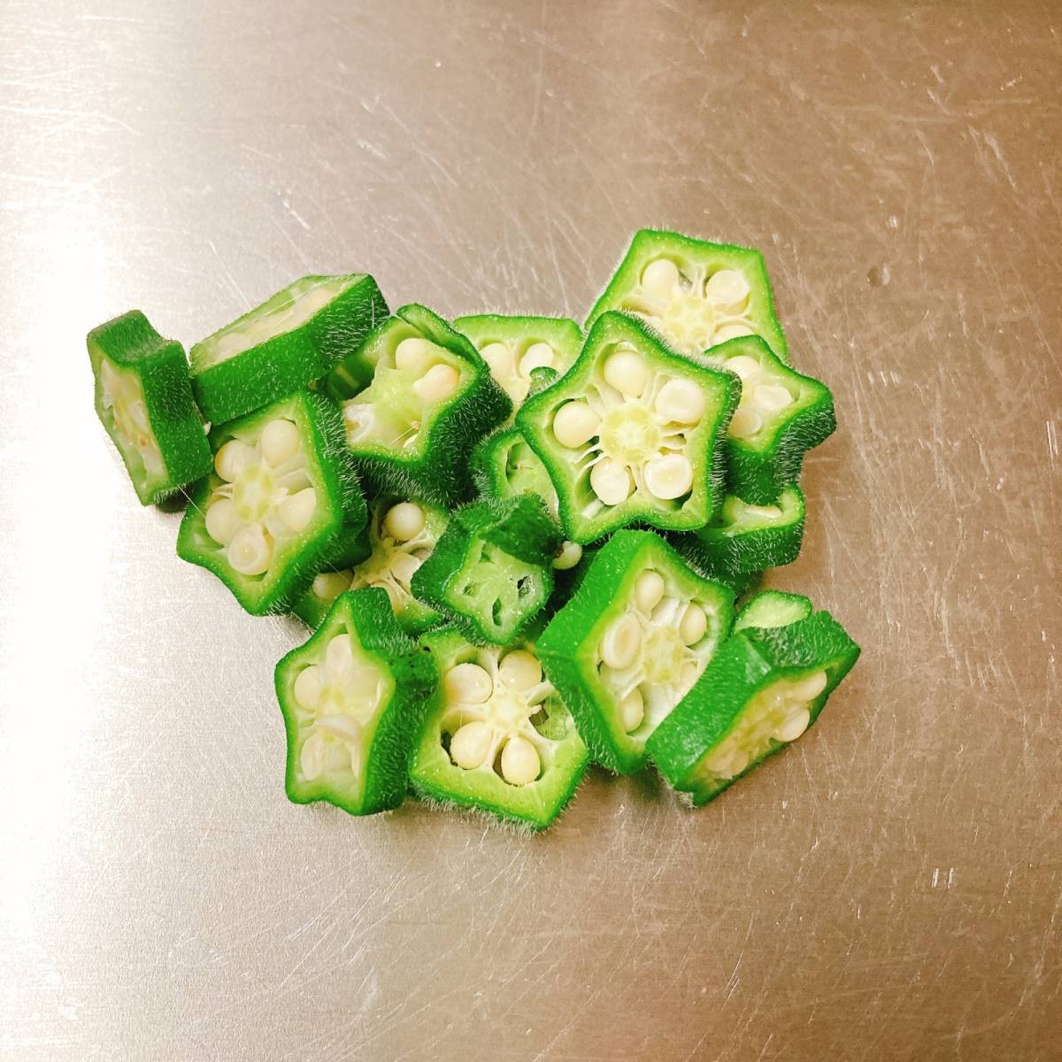 永谷園公式の「豆腐とオクラ、たくあんのお茶づけ 〜めざまし茶づけ〜」のレシピ