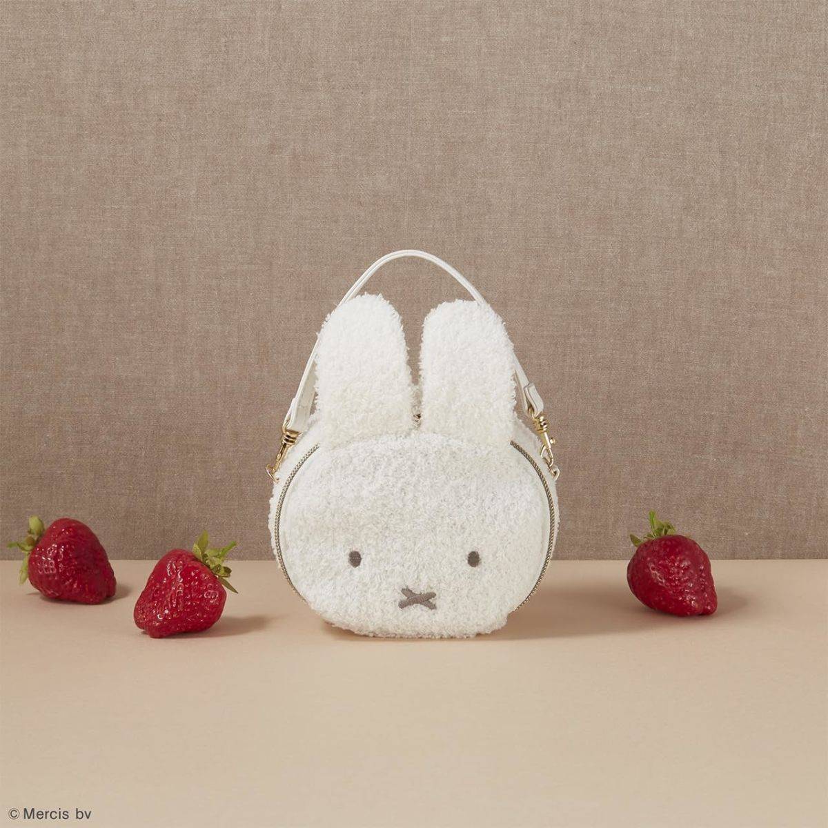 miffy いちごチャームの2WAYポーチ＆ショルダーバッグ BOOK
