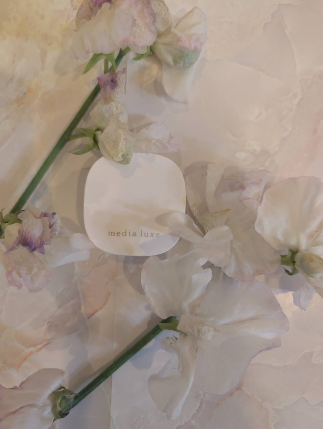 media luxe アイカラー