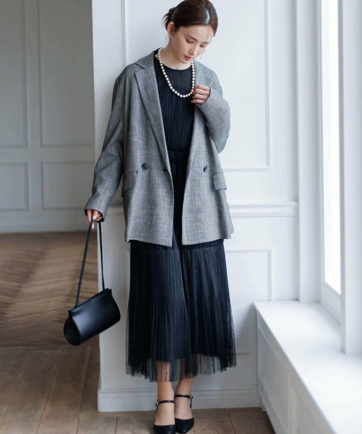 レディースのテーラードジャケットコーデ オケージョン セレモニーワンピース