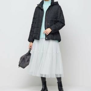 「白スカート」を穿くだけで垢抜ける♡今すぐ真似したい大人の冬コーデ