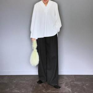 【2026年3月】50代はマネしてみて……！センスいいブラウスコーデ5選