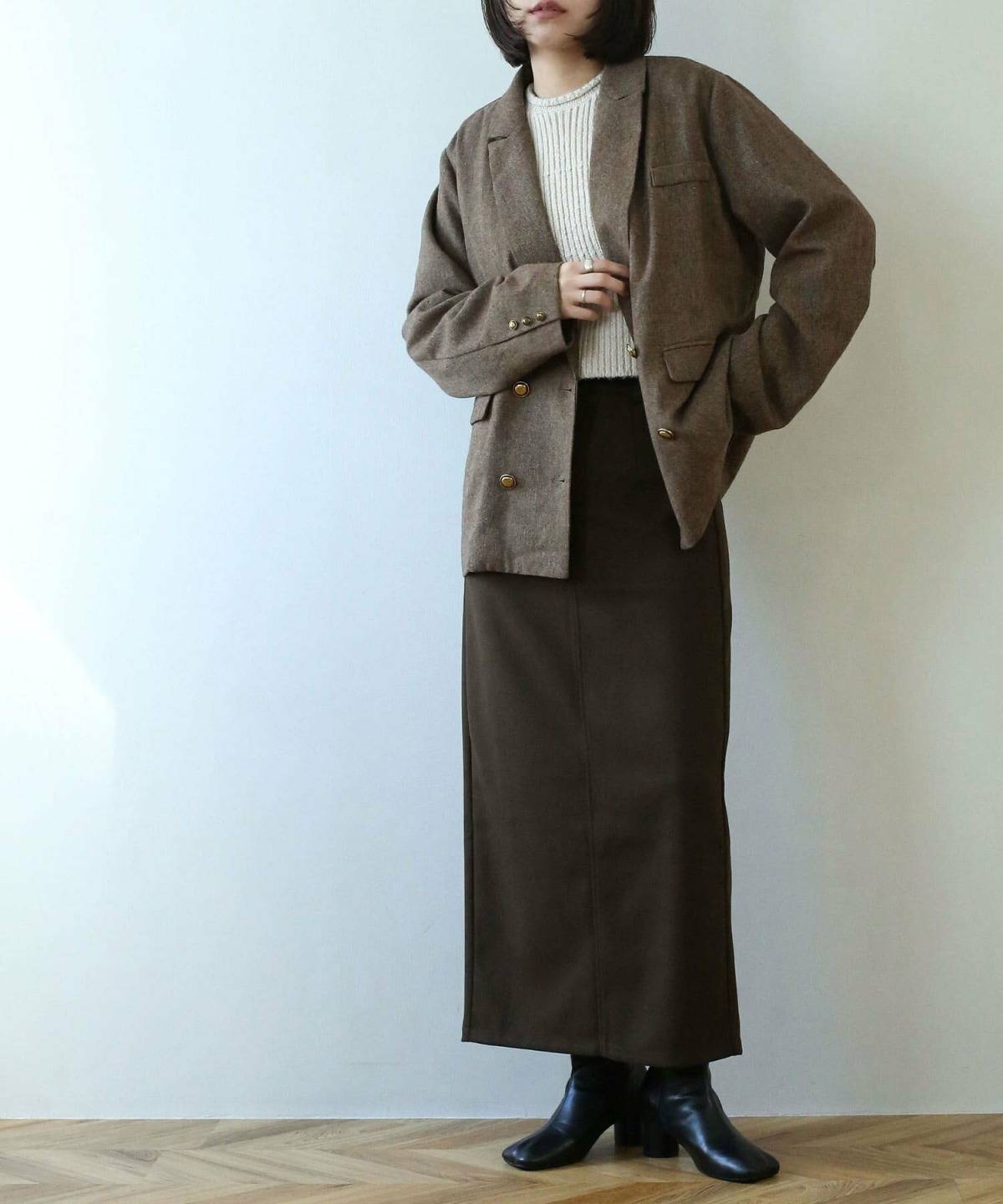 3月の東京 ジャケット×タイトスカートコーデ