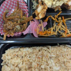 ボリューミーなのにプチプラ！がっつり食べたい日は屋台デリで決まり