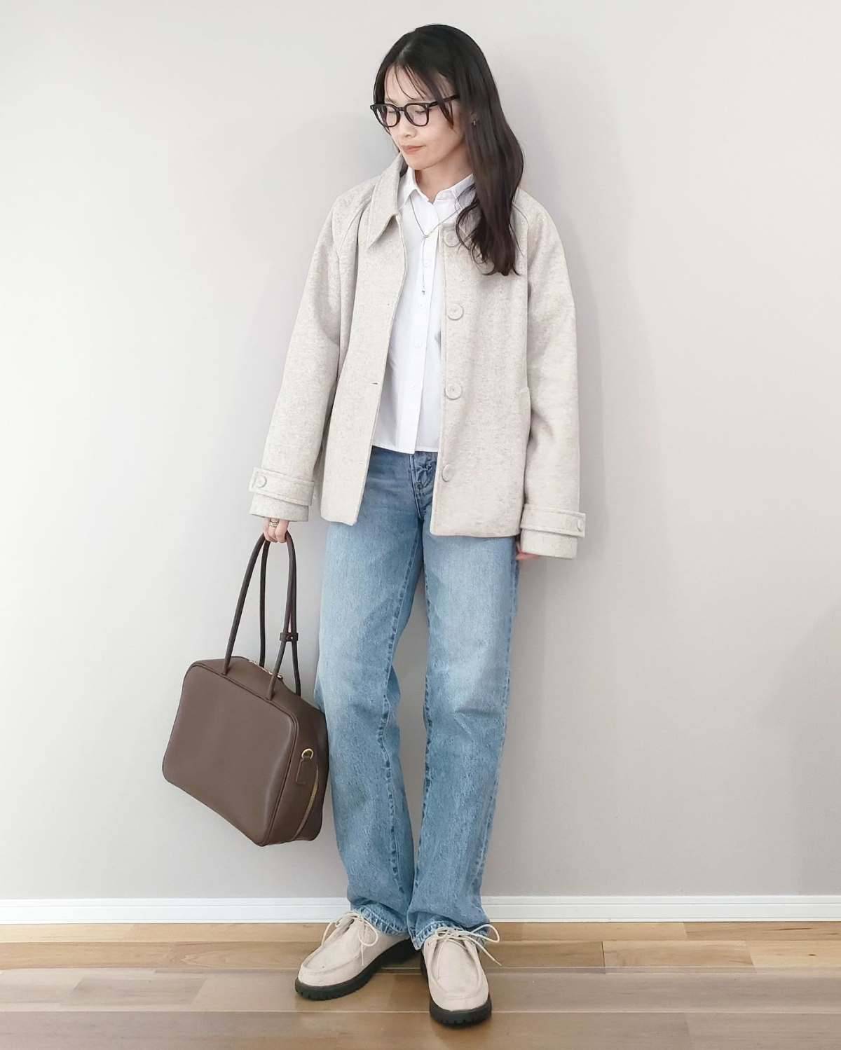 ジャケット×デニムパンツのMIXコーデ