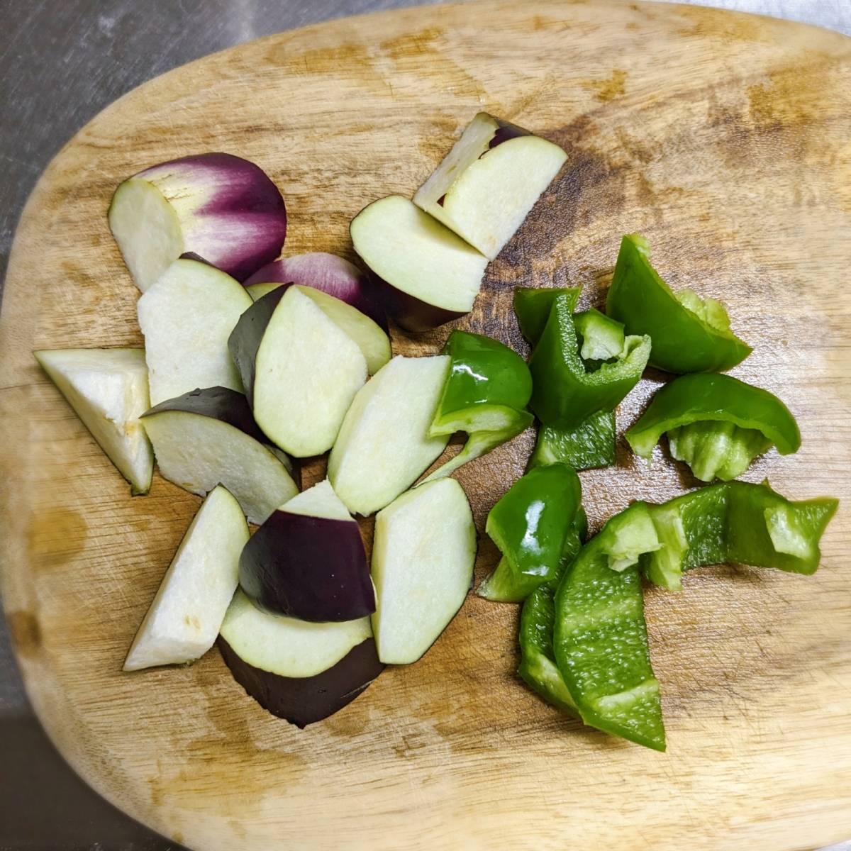 JAグループ公式の「茄子ピーマンの香り炒め煮」のレシピ