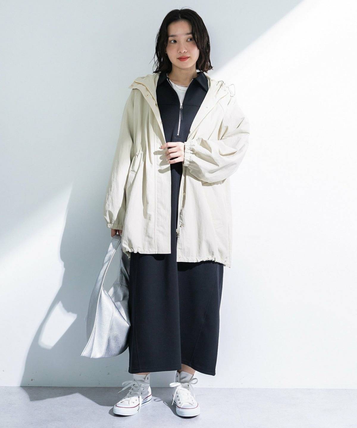 30代向けお花見コーデ ポロ襟ハーフジップワンピース