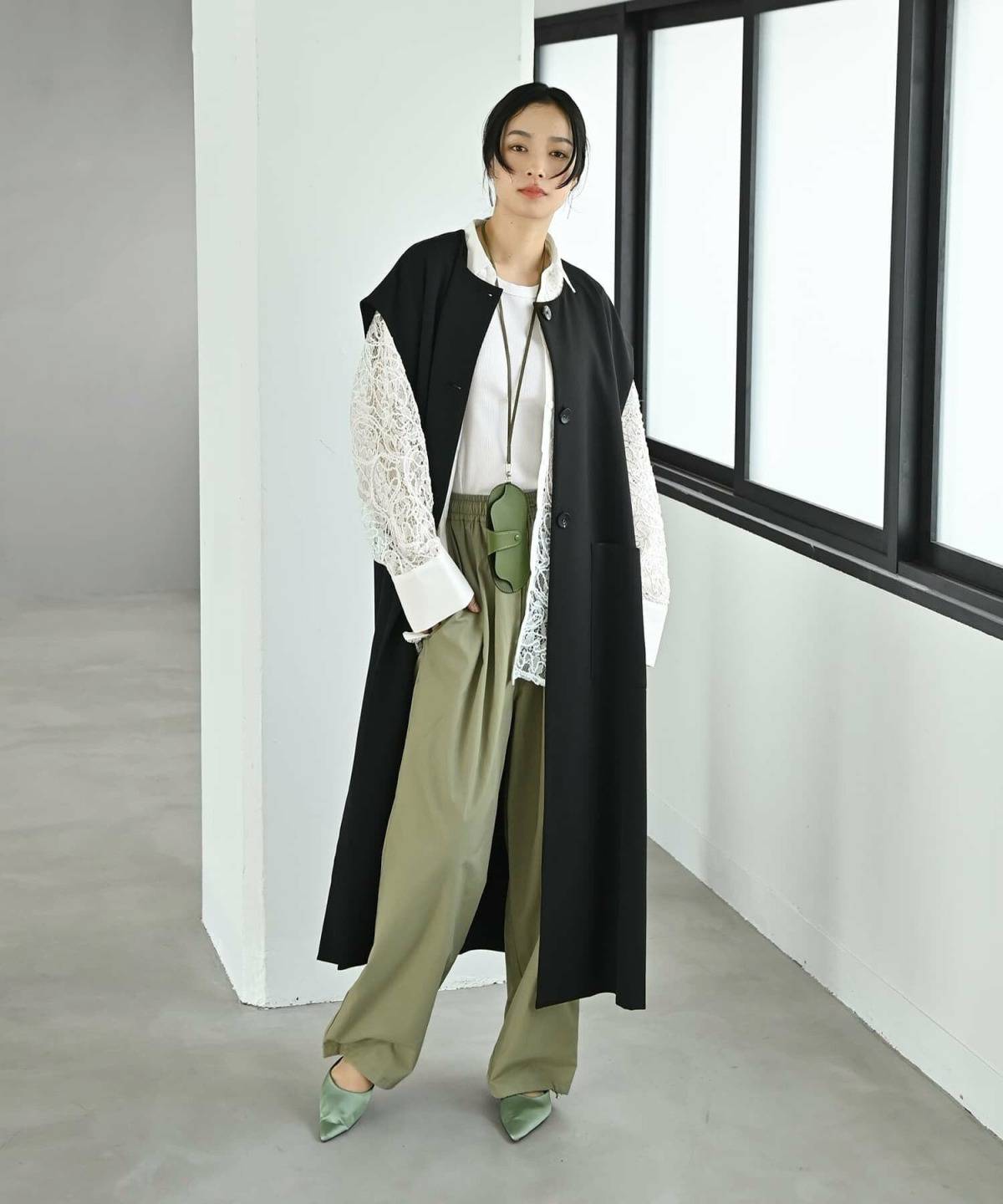 40代向けお花見コーデ ロングベスト とろみパンツ