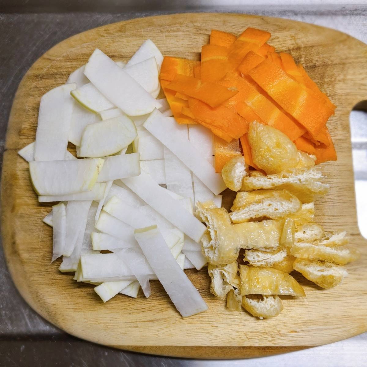 JAグループ公式の「大根とひじき油揚げのきんぴら風」のレシピ