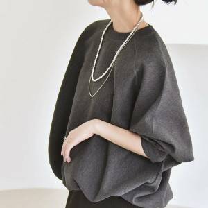 「ダサ見えしない」「すっきり着られる」スウェットトップスで叶える大人の垢抜けコーデ【2026年3月】