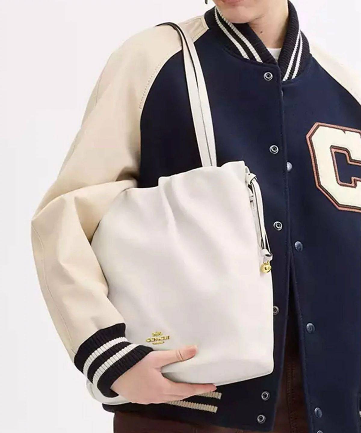 COACH OUTLET フェイ ドローストリング トート バッグ