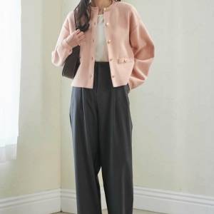 春は「ピンクベージュ×〇〇」が使える！マネしたいおすすめコーデ12選
