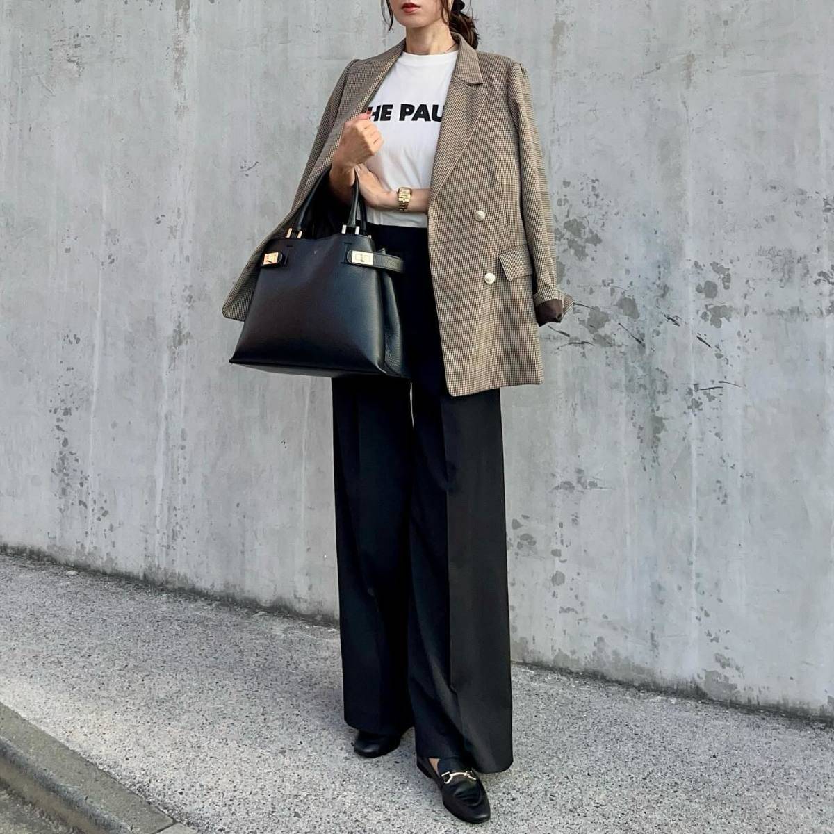 ロゴTシャツ×ジャケット