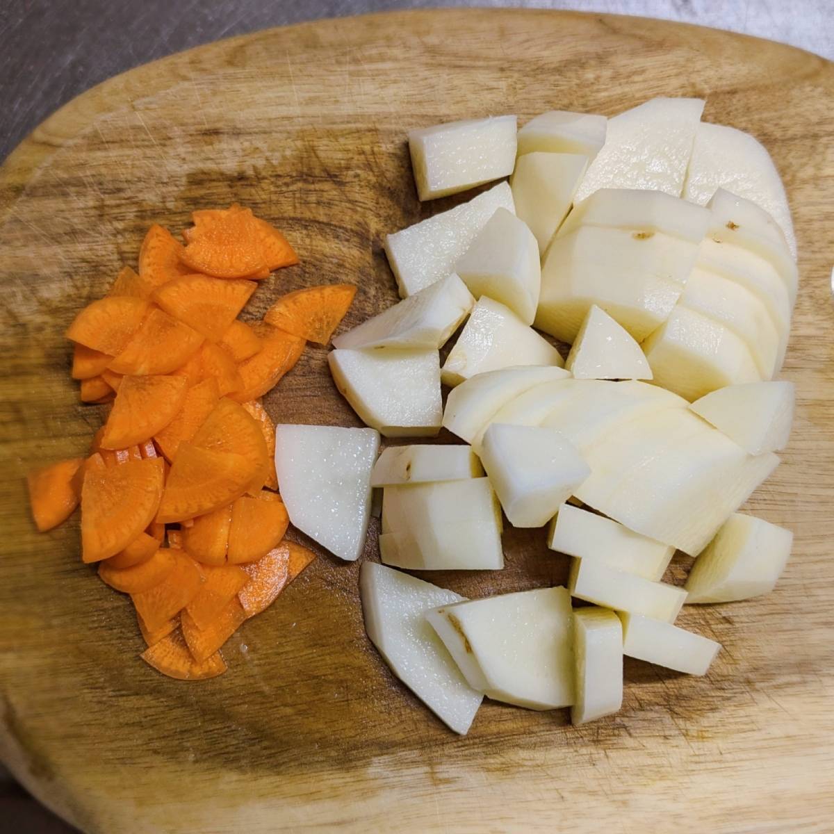 JAグループ公式の「ジャガ人参きゅうりのマヨ辛子ベーコンサラダ」のレシピ