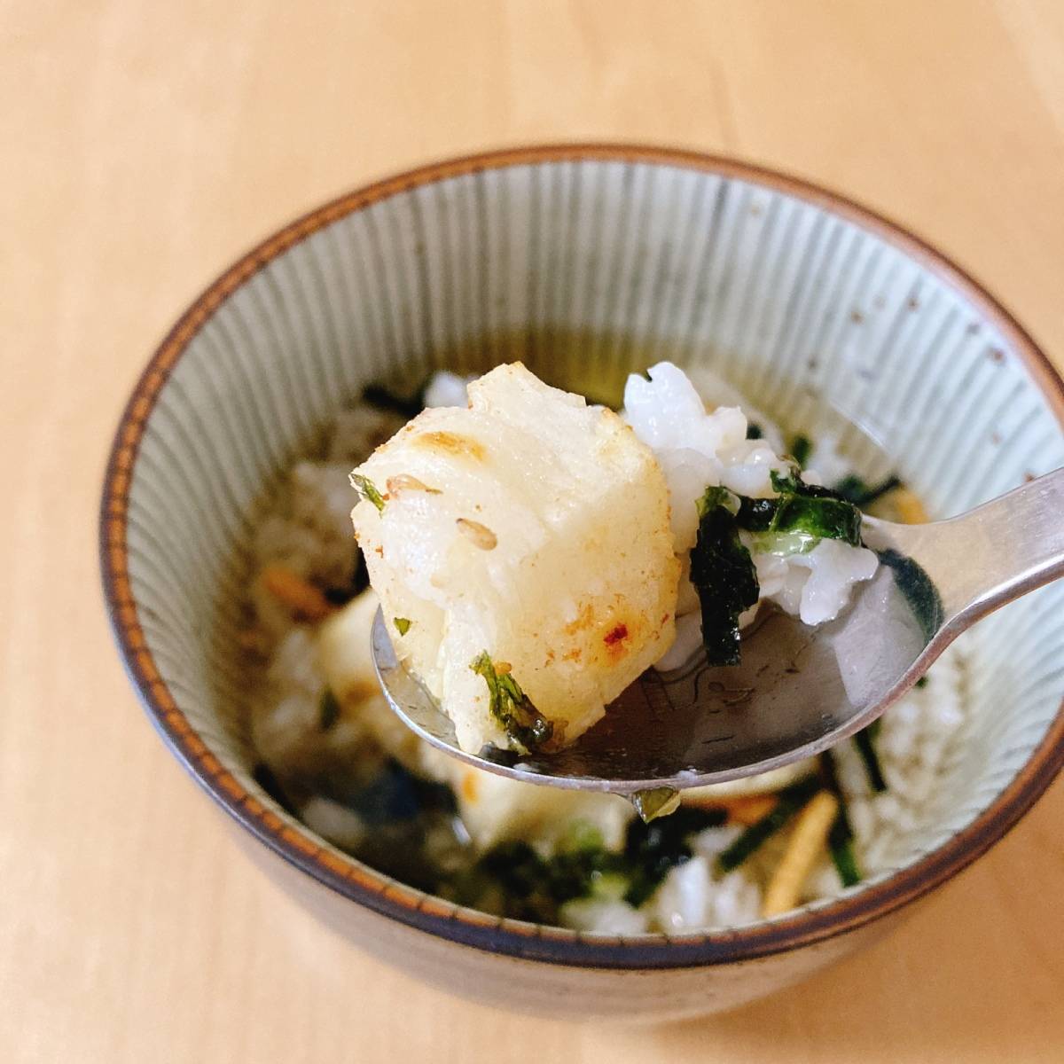 永谷園公式の「コロコロのりマヨ餅茶づけ 〜めざまし茶づけ〜」のレシピ