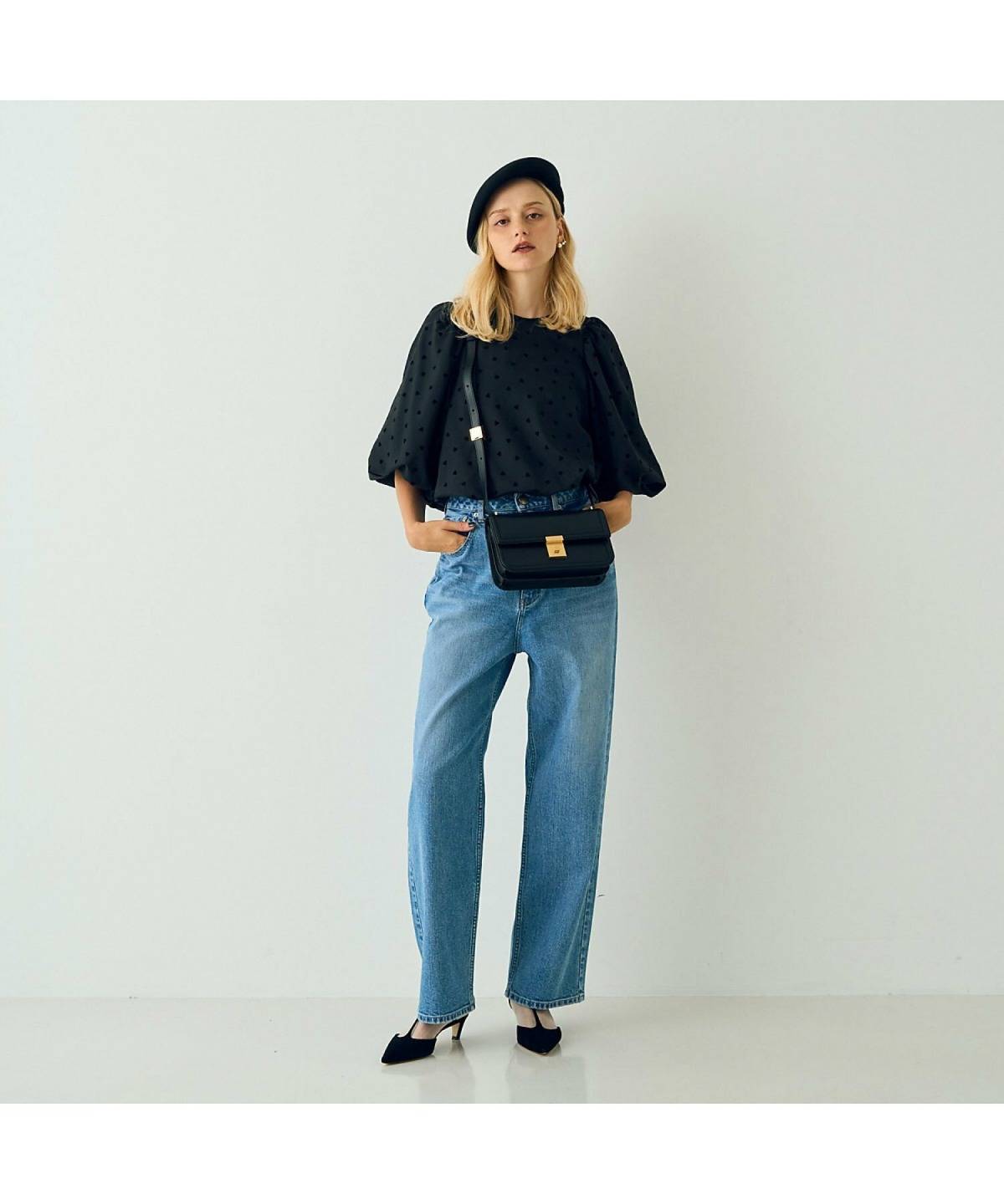 40代 大人のベレー帽コーデ デニムパンツ