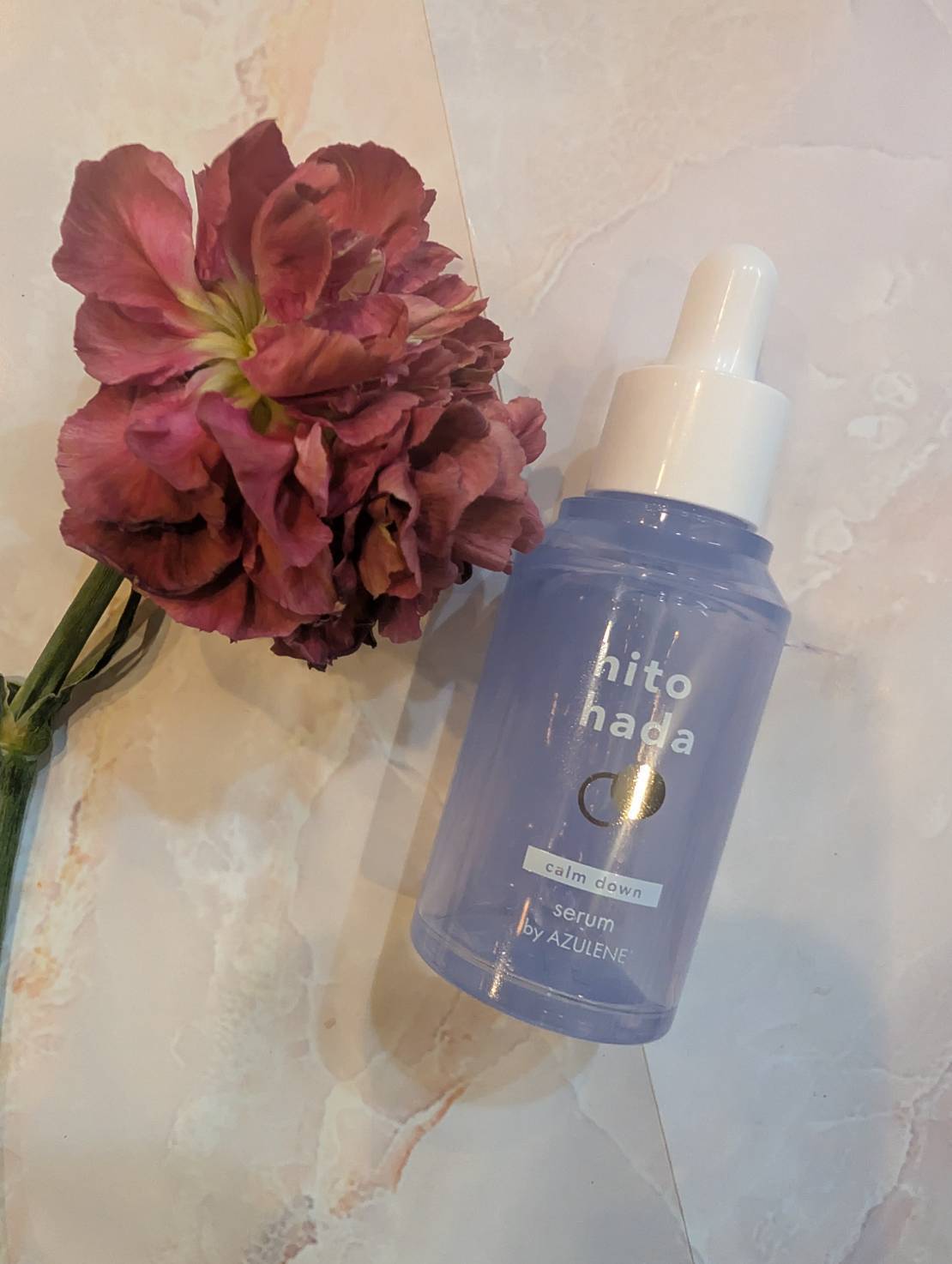 hitohadaカームダウン セラム