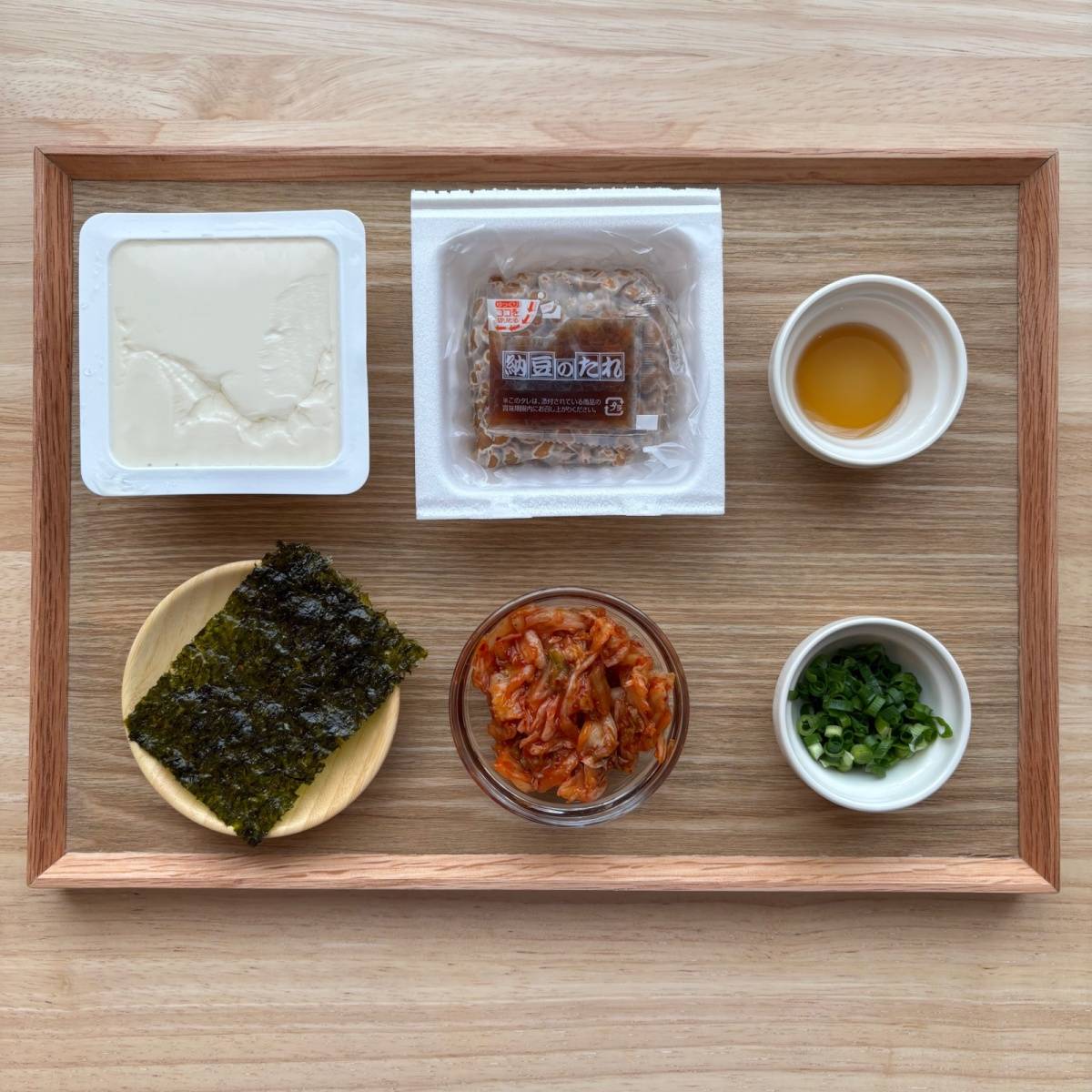 タカノフーズ公式の「キムチ納豆やっこ」のレシピ