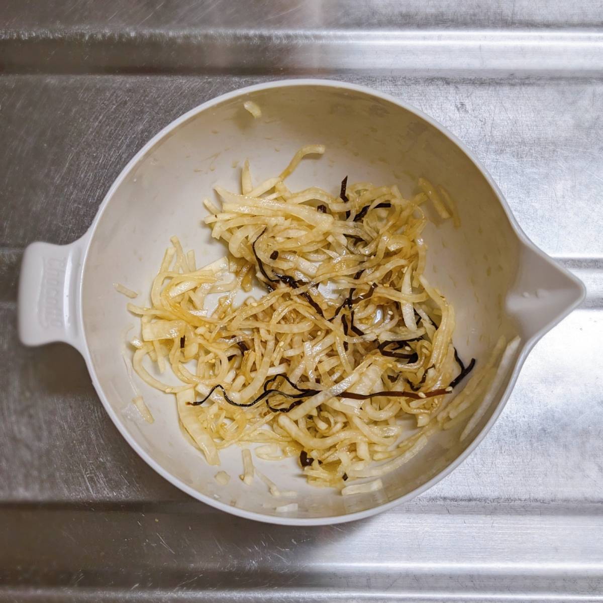 JAグループ公式の「大根と塩昆布の和え物」のレシピ