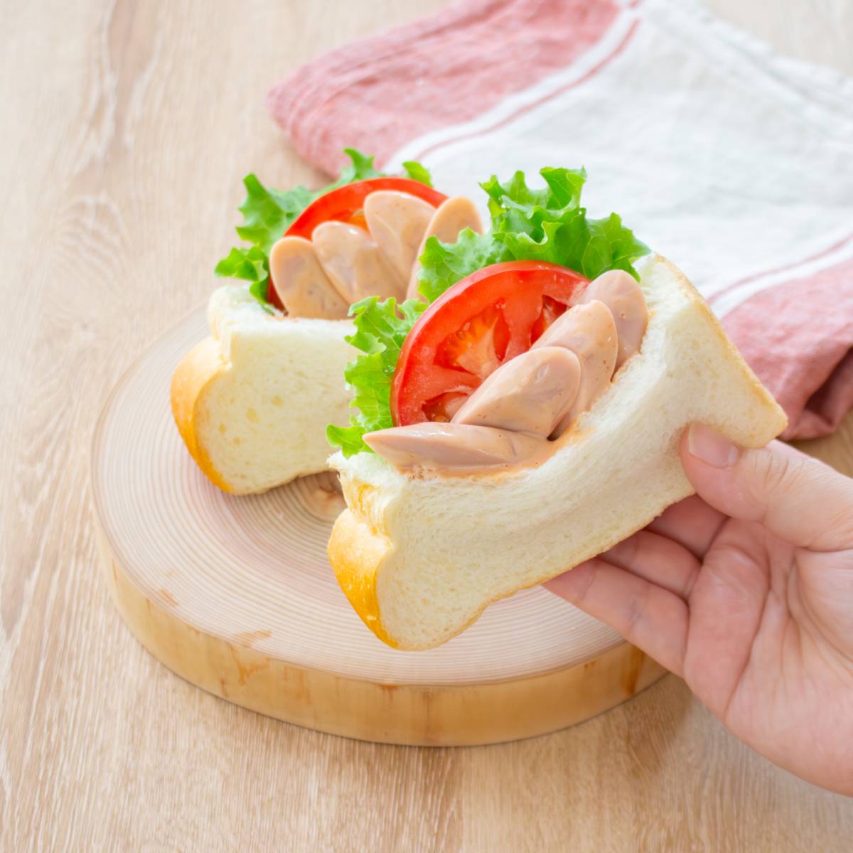 ヤマザキ公式の「おさかなソーセージのポケットサンド」のレシピ