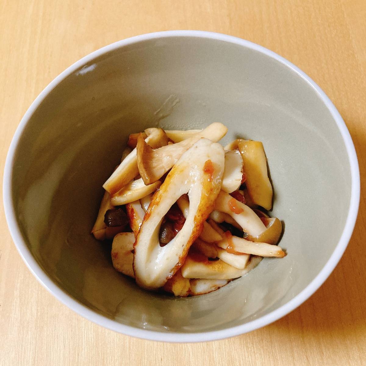 紀文公式の「ちくわときのこのさっぱり梅炒めのレシピ」のレシピ