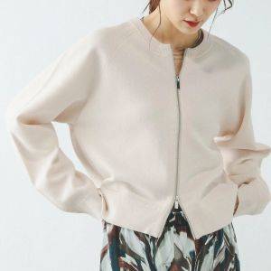 【GLOBAL WORK】40代の大人コーデを格上げするカーディガン3選「すっきり着られる」「上品に決まる」