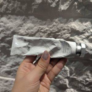 まるで香水をつけているかのよう♡良い香りをまとえるハンドクリーム